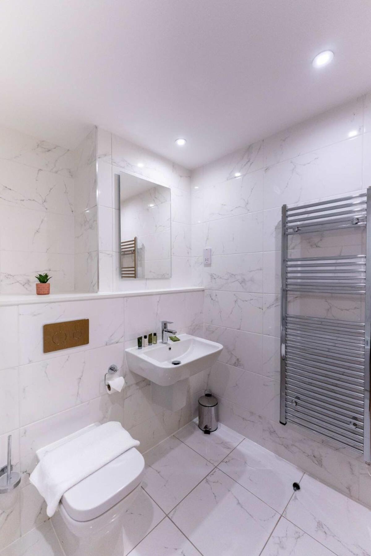 Lovely 1 Bedroom Apartment In Central Location Бирмингем Экстерьер фото